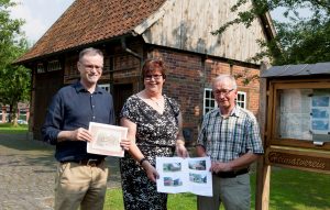 Mit dem finanziellen Lückenschluss kann das Projekt "Remise" nun zur Freude von Heiner Panreck, Gabi Kohlstedde und Jürgen Nordhoff starten!